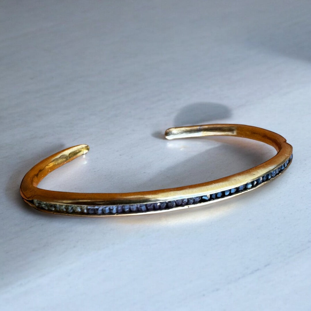 Golden Bangle Sapphire Bracelet: A Minimalist Touch of Luxury