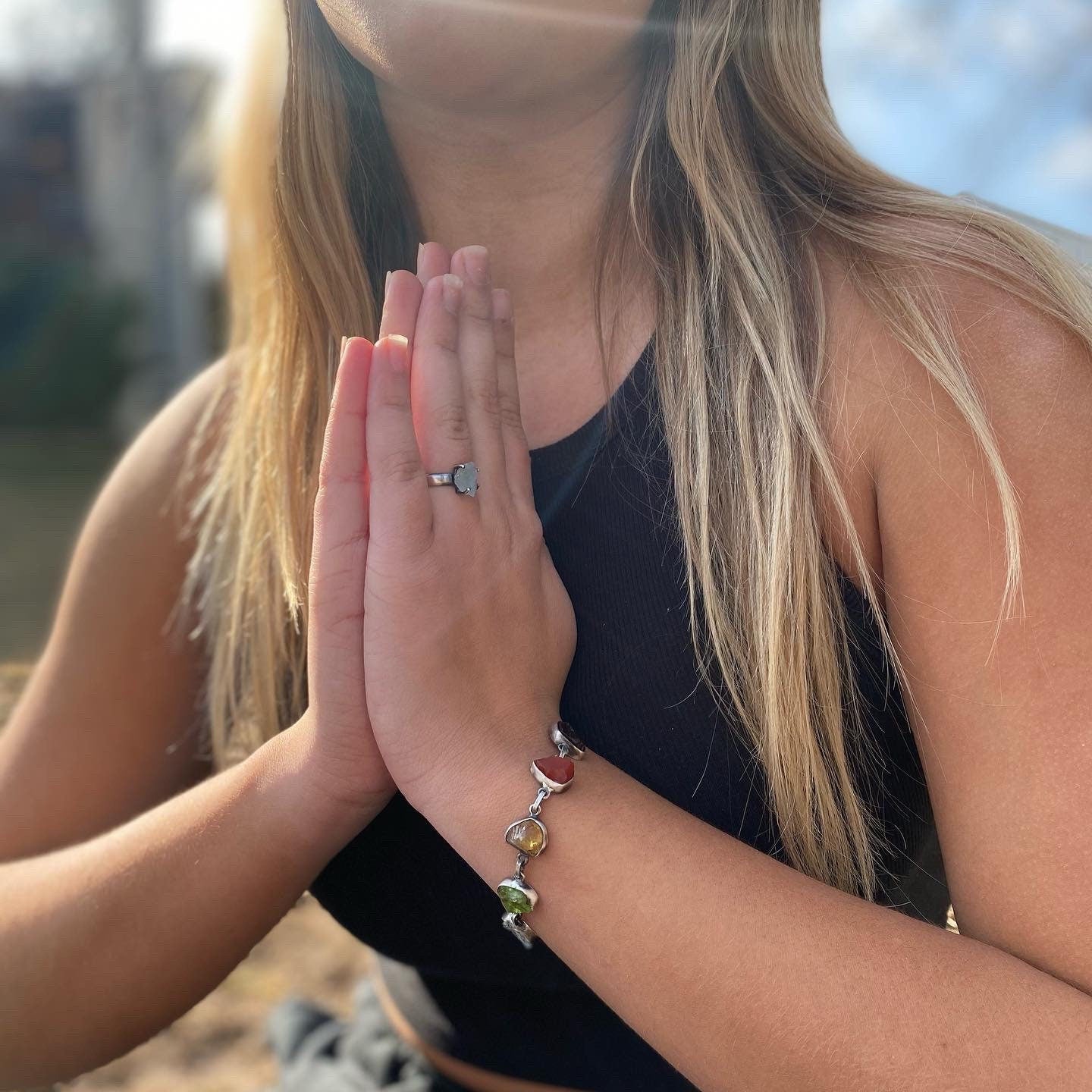 Handmade silver bracelet featuring a chakra crystal set. This unique piece includes seven natural raw stones, carefully selected to align with the seven chakras. 